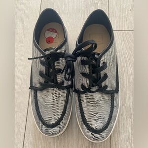 Dolce Vita Jaimee platform sneaker shoes black and white